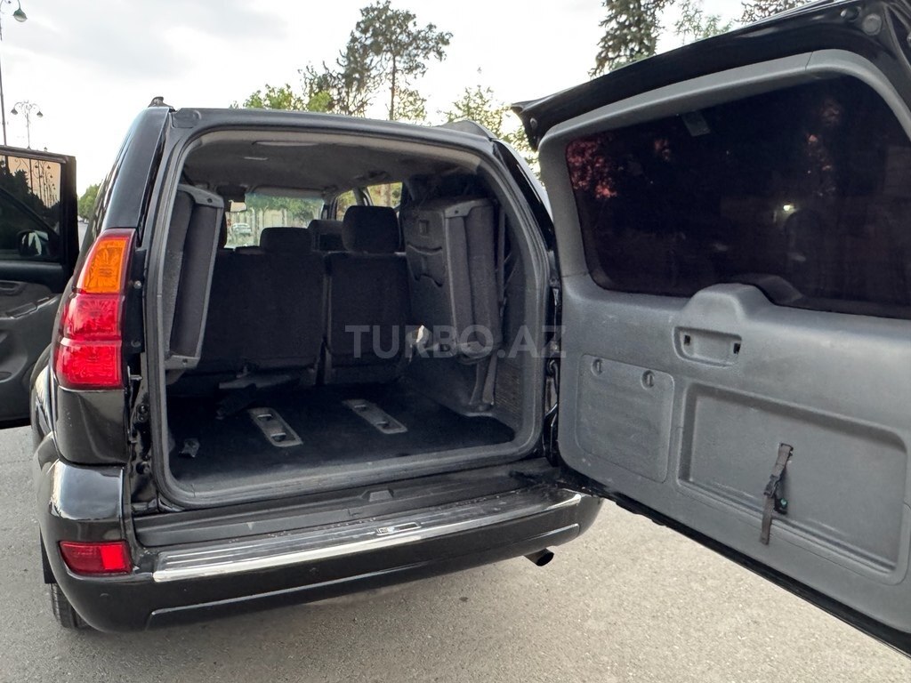 Toyota Land Cruiser Prado