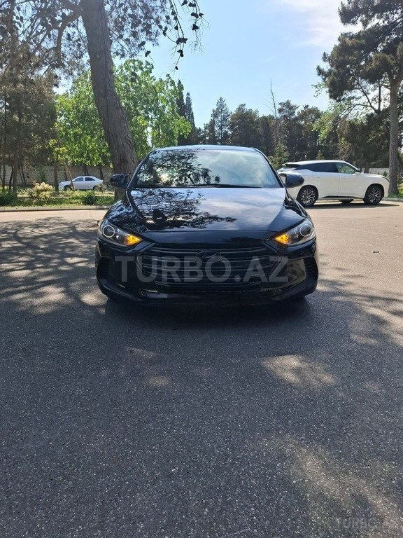 Hyundai Elantra