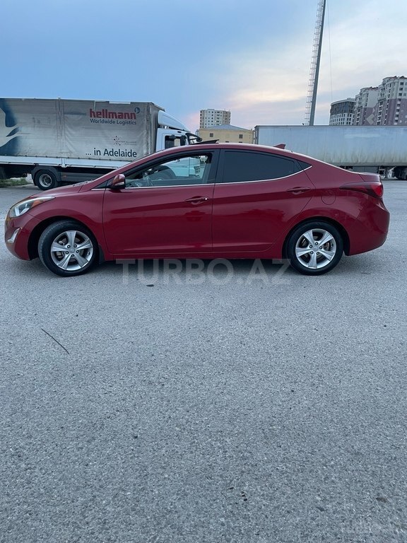 Hyundai Elantra