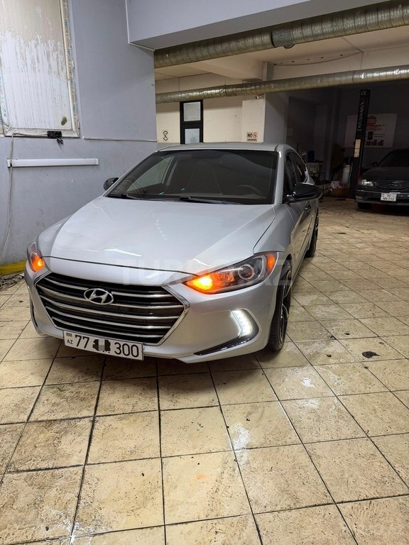 Hyundai Elantra