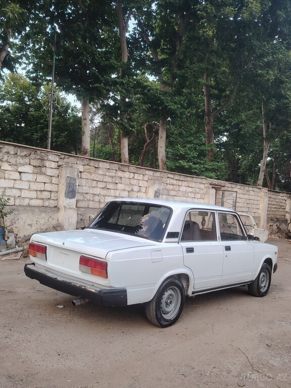 LADA (VAZ) 2107