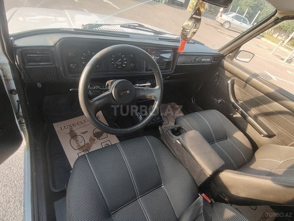LADA (VAZ) 2107