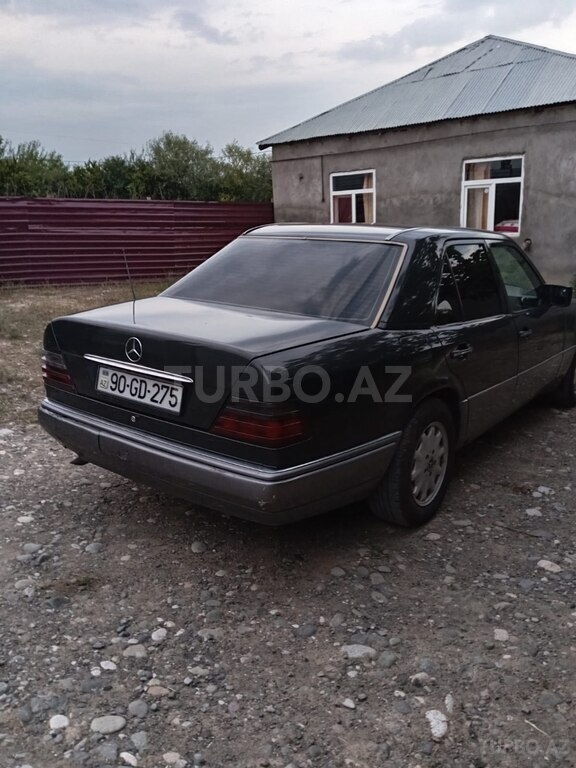 Mercedes 200 D