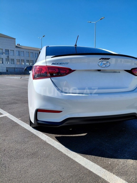 Hyundai Accent