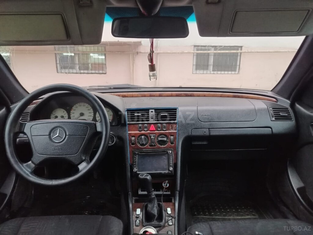 Mercedes C 220