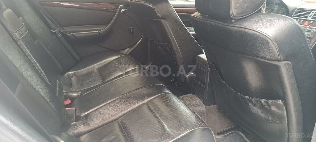 Mercedes C 240