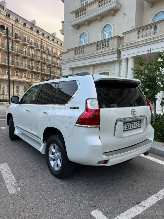 Toyota Land Cruiser Prado