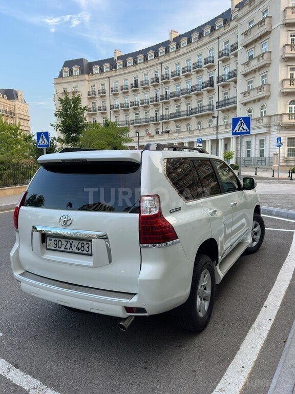 Toyota Land Cruiser Prado
