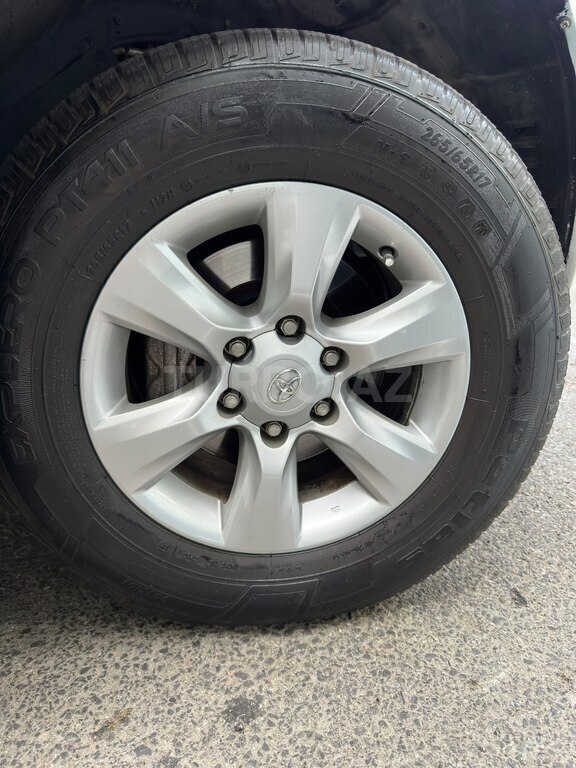 Toyota Land Cruiser Prado