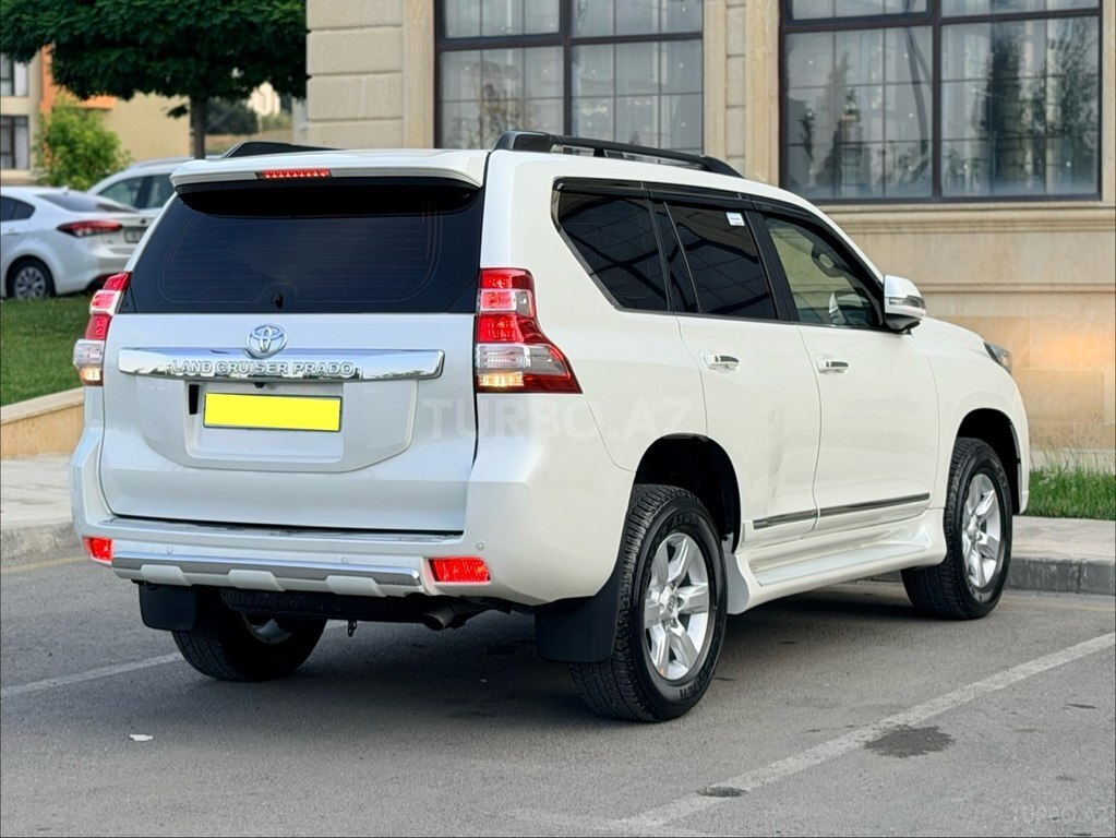 Toyota Land Cruiser Prado