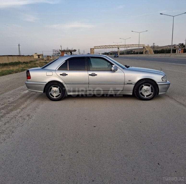 Mercedes C 220