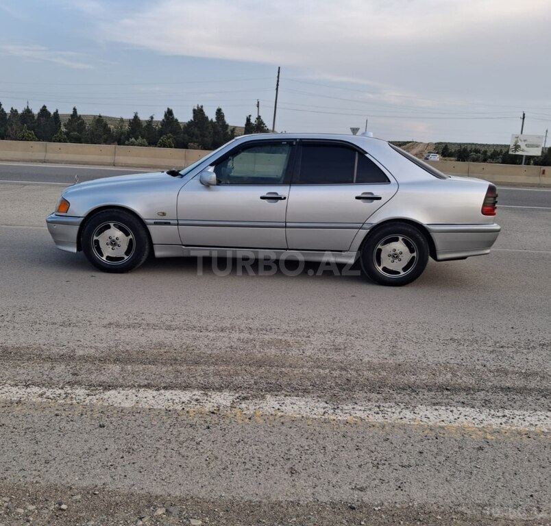 Mercedes C 220
