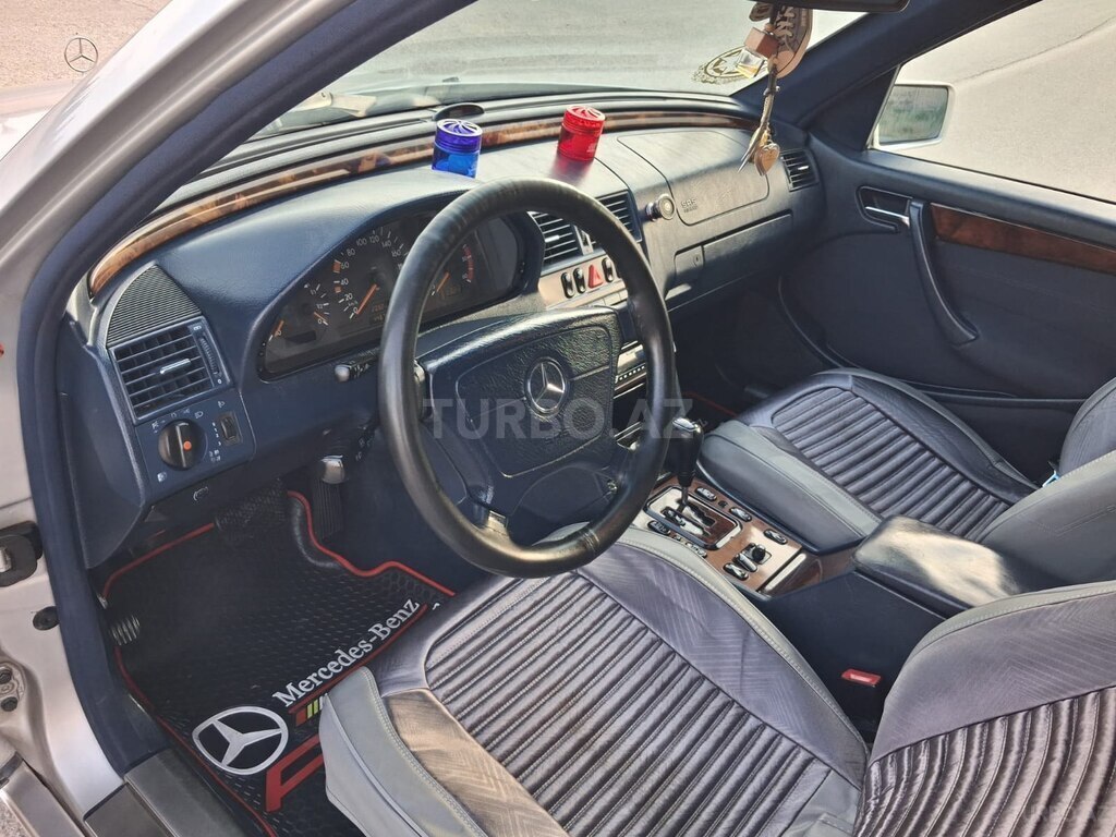 Mercedes C 220