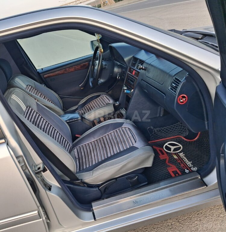 Mercedes C 220