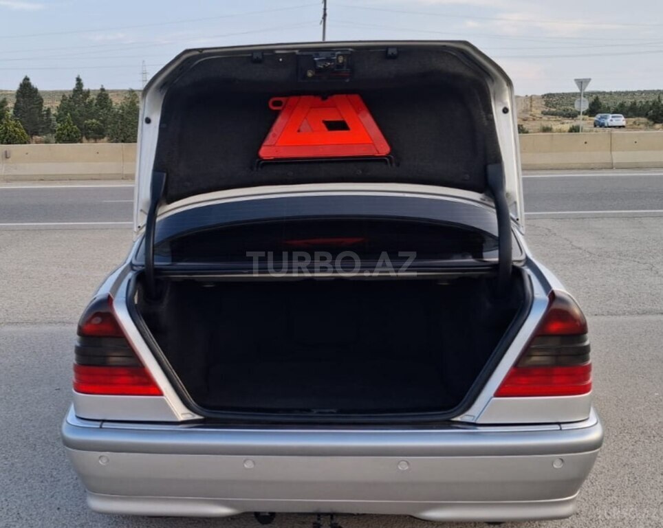 Mercedes C 220