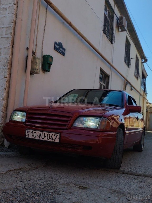 Mercedes C 180