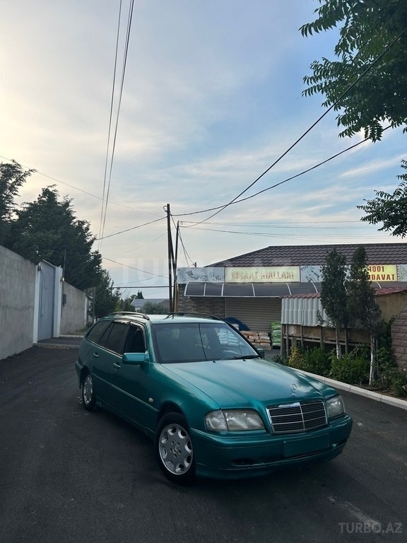Mercedes C 180