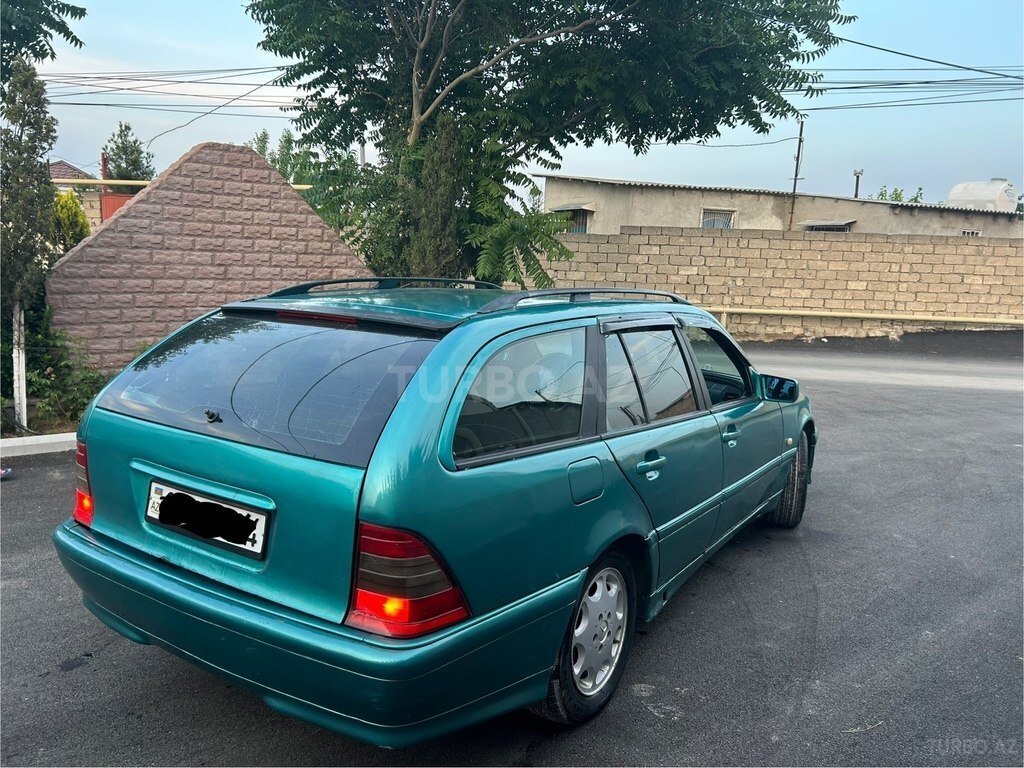 Mercedes C 180