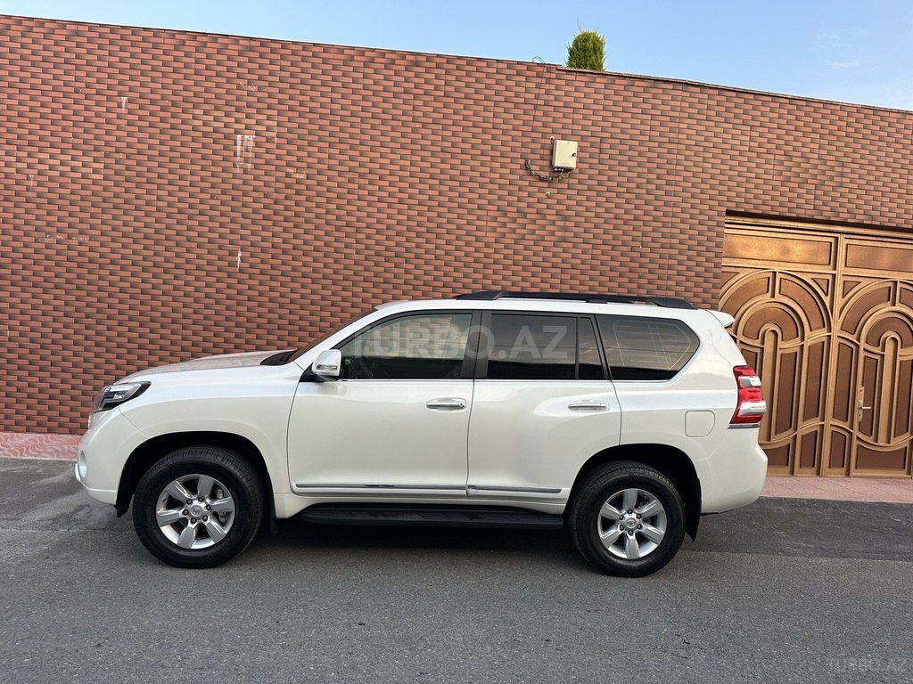 Toyota Land Cruiser Prado