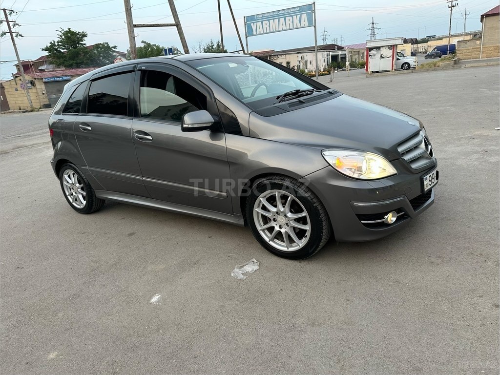 Mercedes B 170