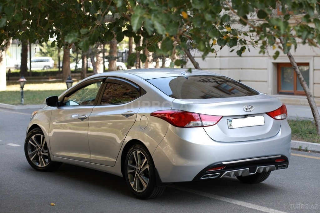 Hyundai Elantra