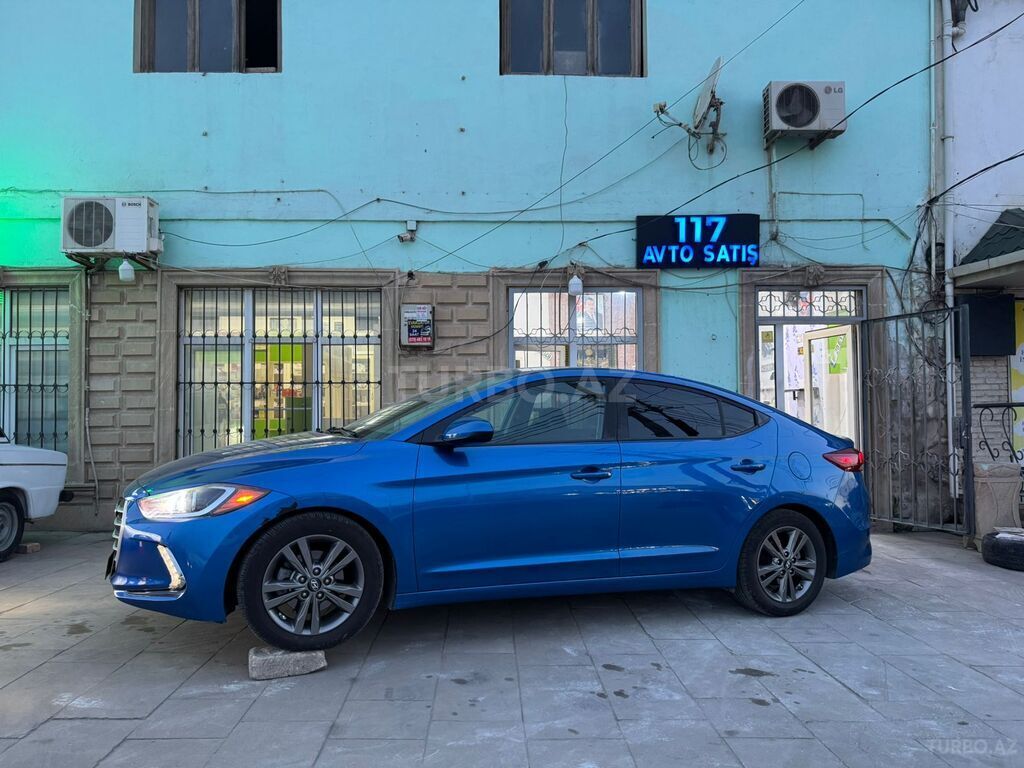 Hyundai Elantra