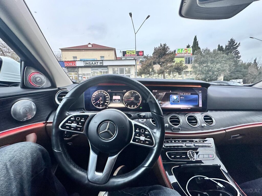 Mercedes E 220 d 4MATIC