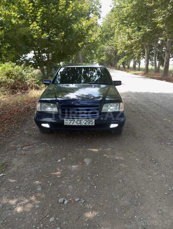Mercedes C 180