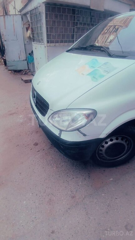 Mercedes Vito 111