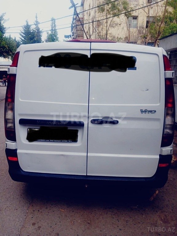Mercedes Vito 111