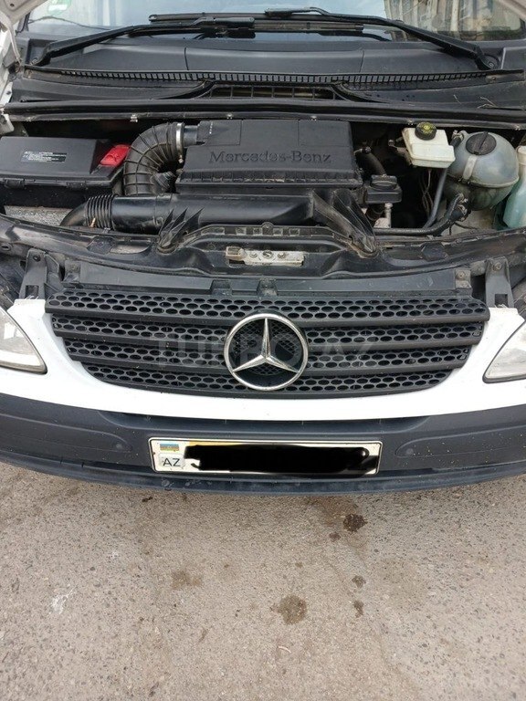 Mercedes Vito 111