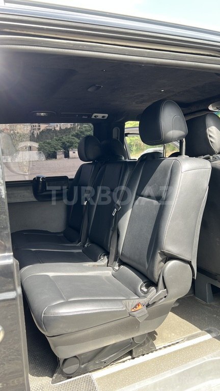 Mercedes Viano