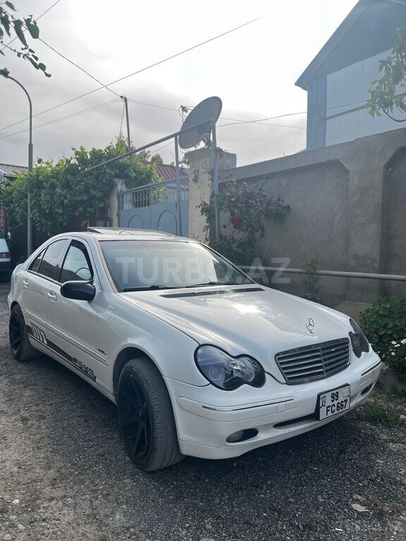Mercedes C 240