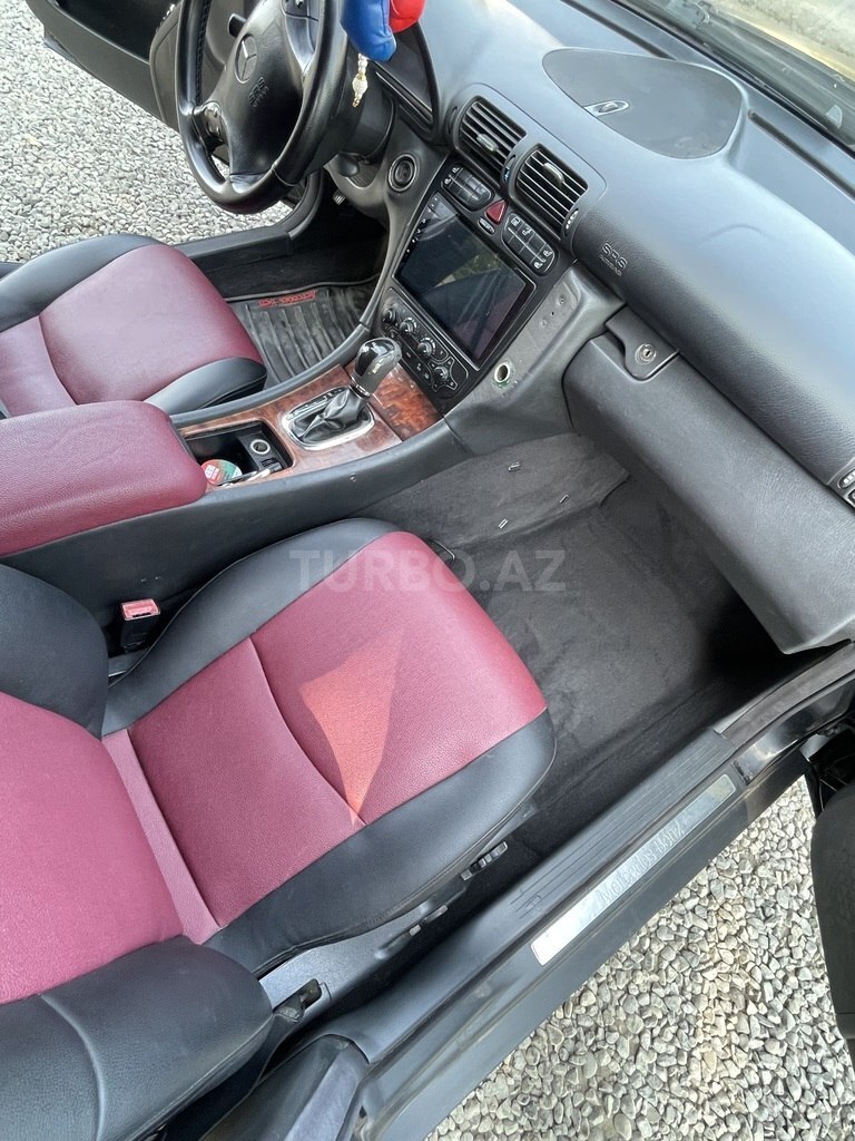 Mercedes C 200