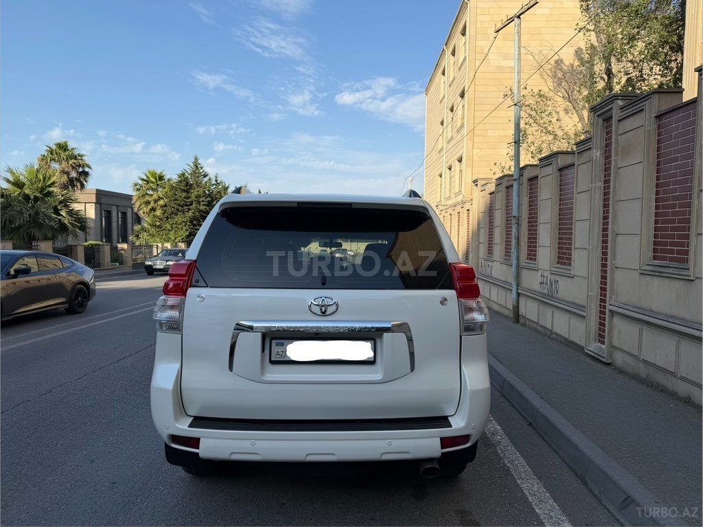Toyota Land Cruiser Prado
