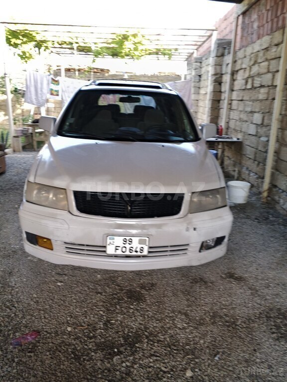 Mitsubishi Chariot