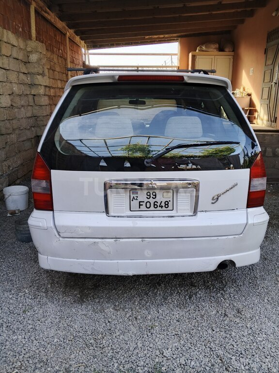 Mitsubishi Chariot