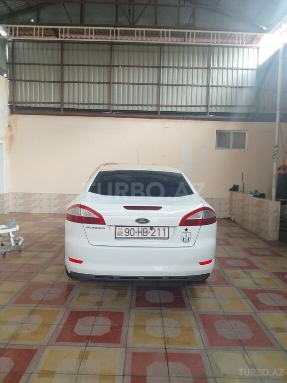 Ford Mondeo