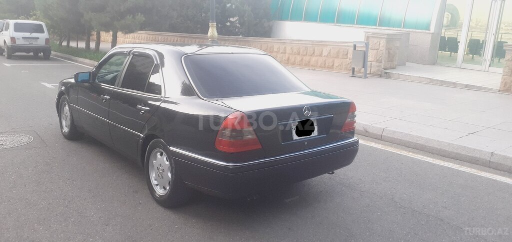 Mercedes C 220
