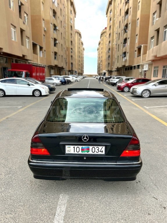 Mercedes C 220