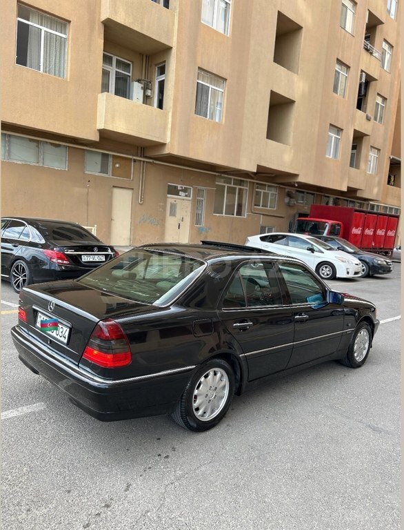 Mercedes C 220