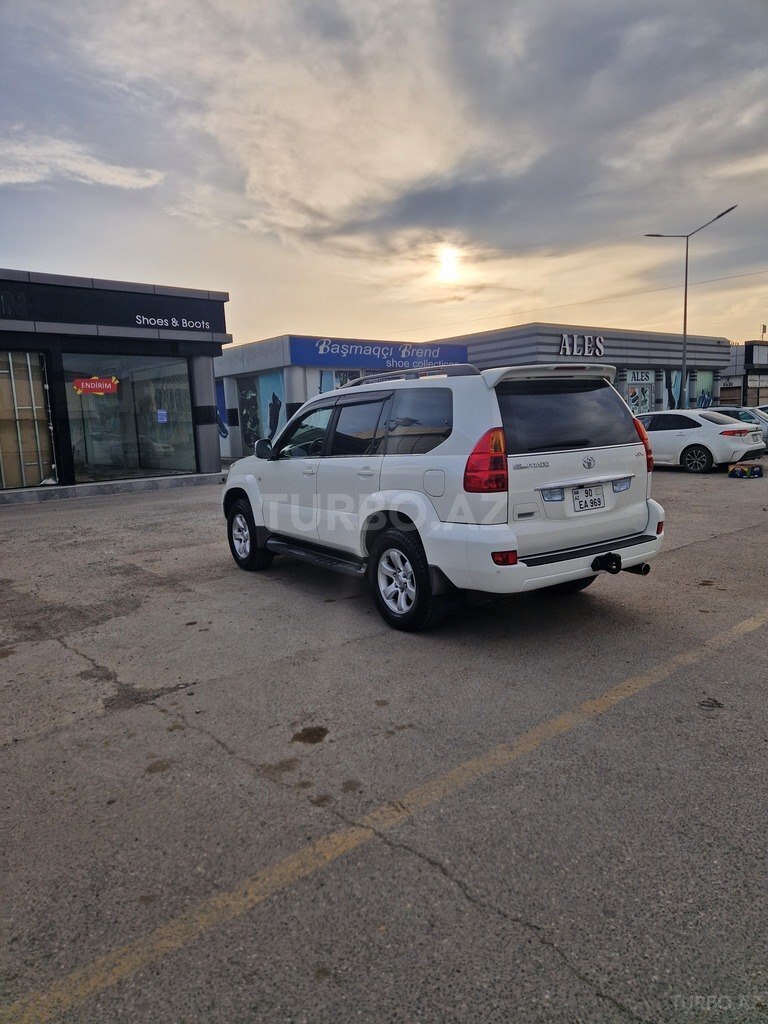 Toyota Land Cruiser Prado