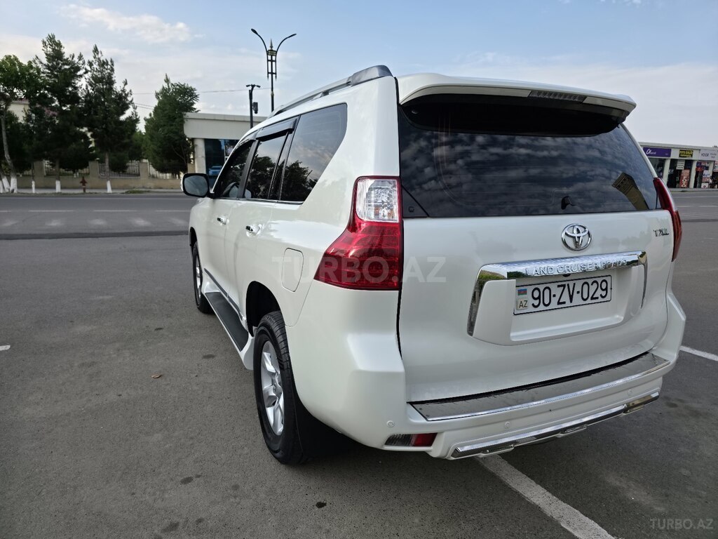 Toyota Land Cruiser Prado