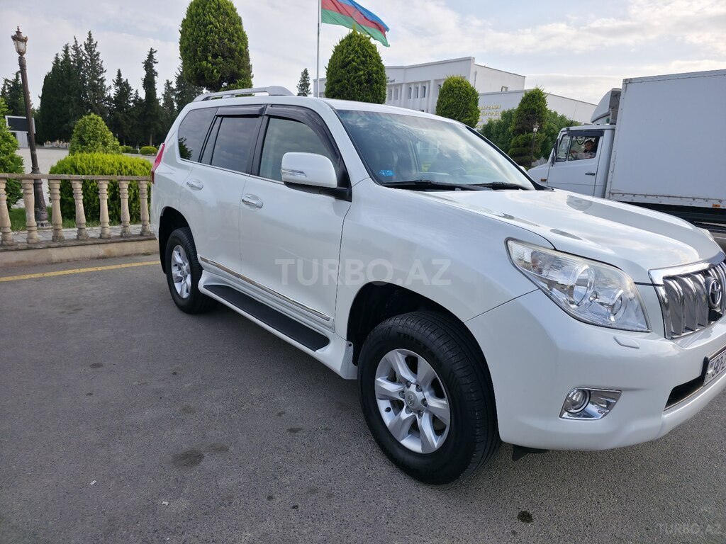 Toyota Land Cruiser Prado