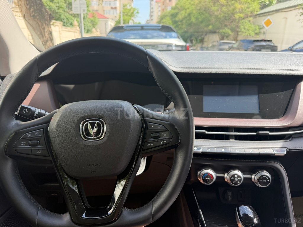 Changan CS 15