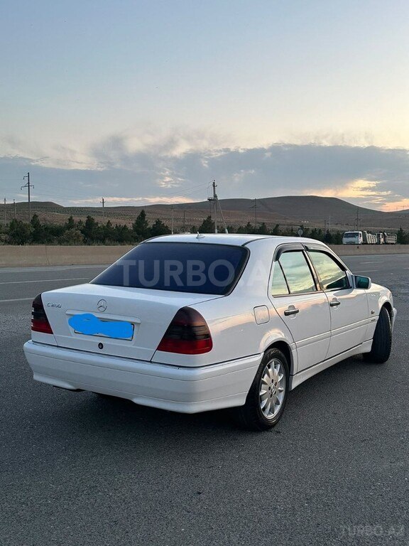 Mercedes C 280