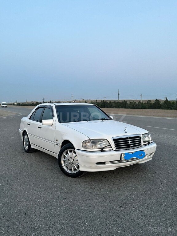 Mercedes C 280