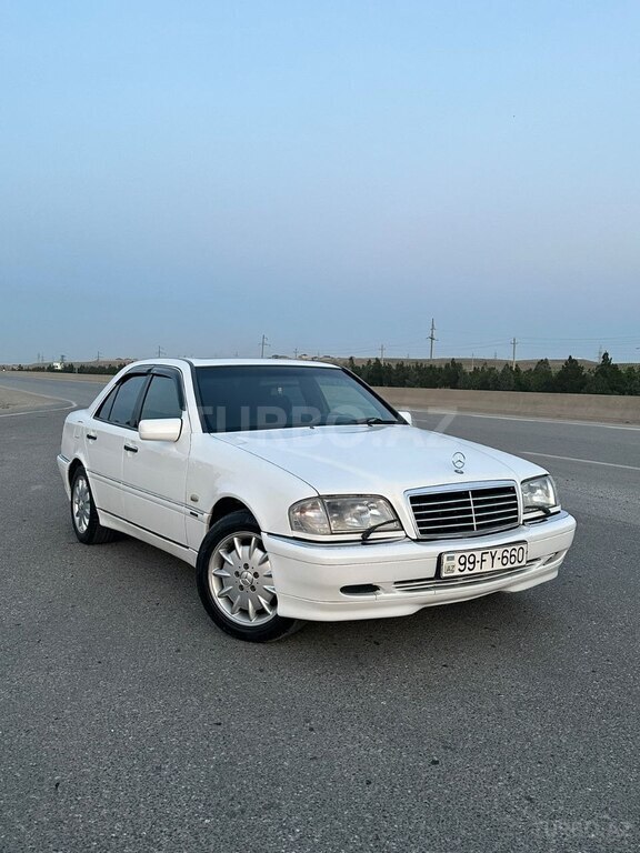 Mercedes C 280