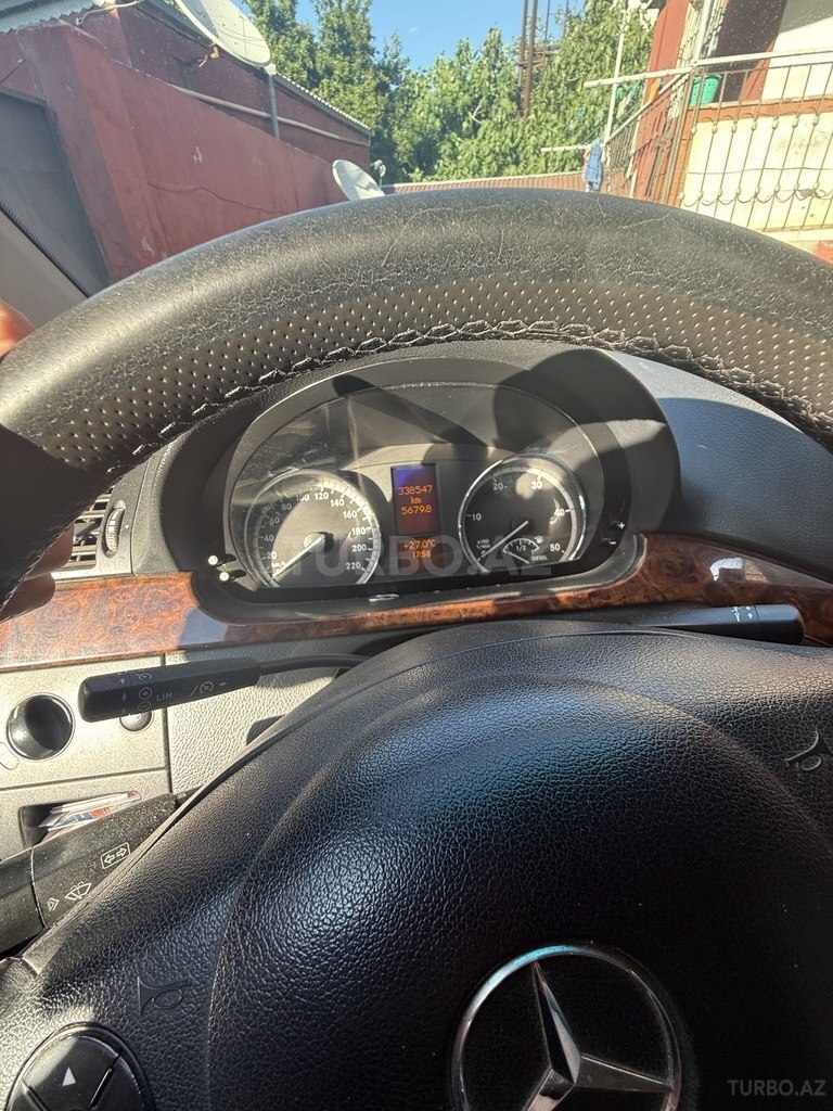 Mercedes Viano