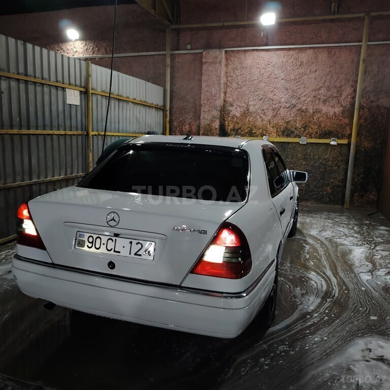Mercedes C 180